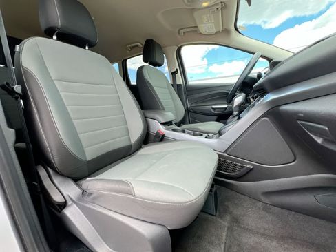 Used 2016 Ford Escape SE FWD image 21