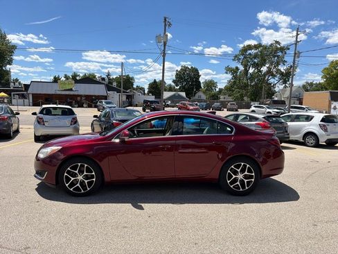 Used 2017 Buick Regal Sport Touring FWD image 5