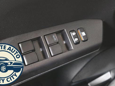 Used 2018 Toyota RAV4 LE w/ All Weather Liner Package image 19