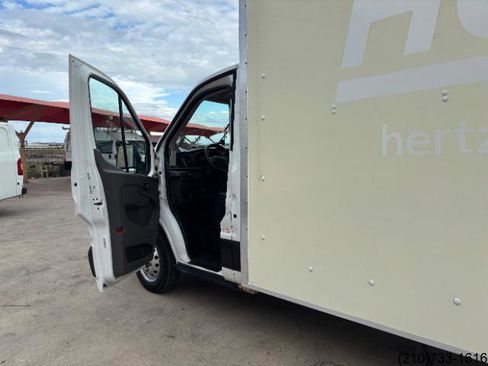 Used 2022 Ford Transit 350 DRW image 13