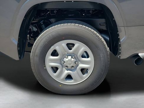 New 2025 Toyota Tundra SR w/ SR Tow Package AWD/4WD image 18