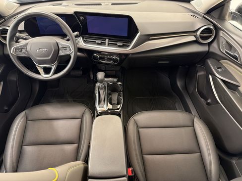 Used 2025 Chevrolet Trax ACTIV w/ Driver Confidence Package FWD image 16