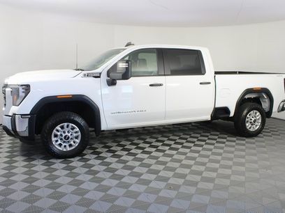 Used 2025 GMC Sierra 2500 Pro w/ Convenience Package
