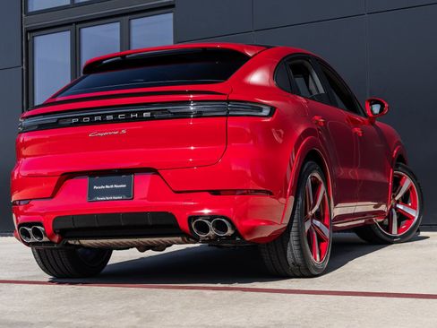 New 2026 Porsche Cayenne S image 11