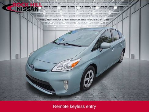 Used 2012 Toyota Prius Two FWD image 3
