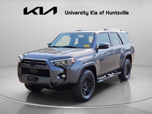 Used 2021 Toyota 4Runner SR5 Premium w/ Moonroof Package AWD/4WD image 3