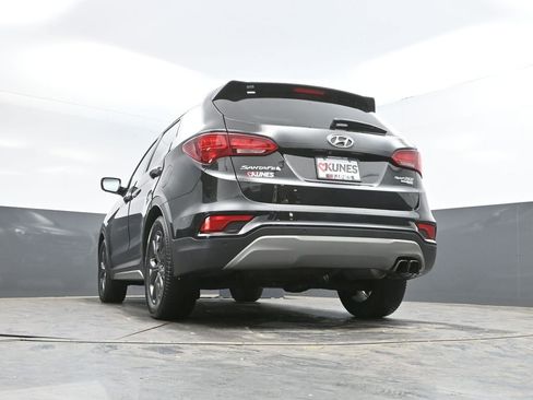 Used 2018 Hyundai Santa Fe Sport image 47