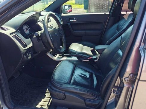 Used 2010 Ford Focus SEL FWD image 9