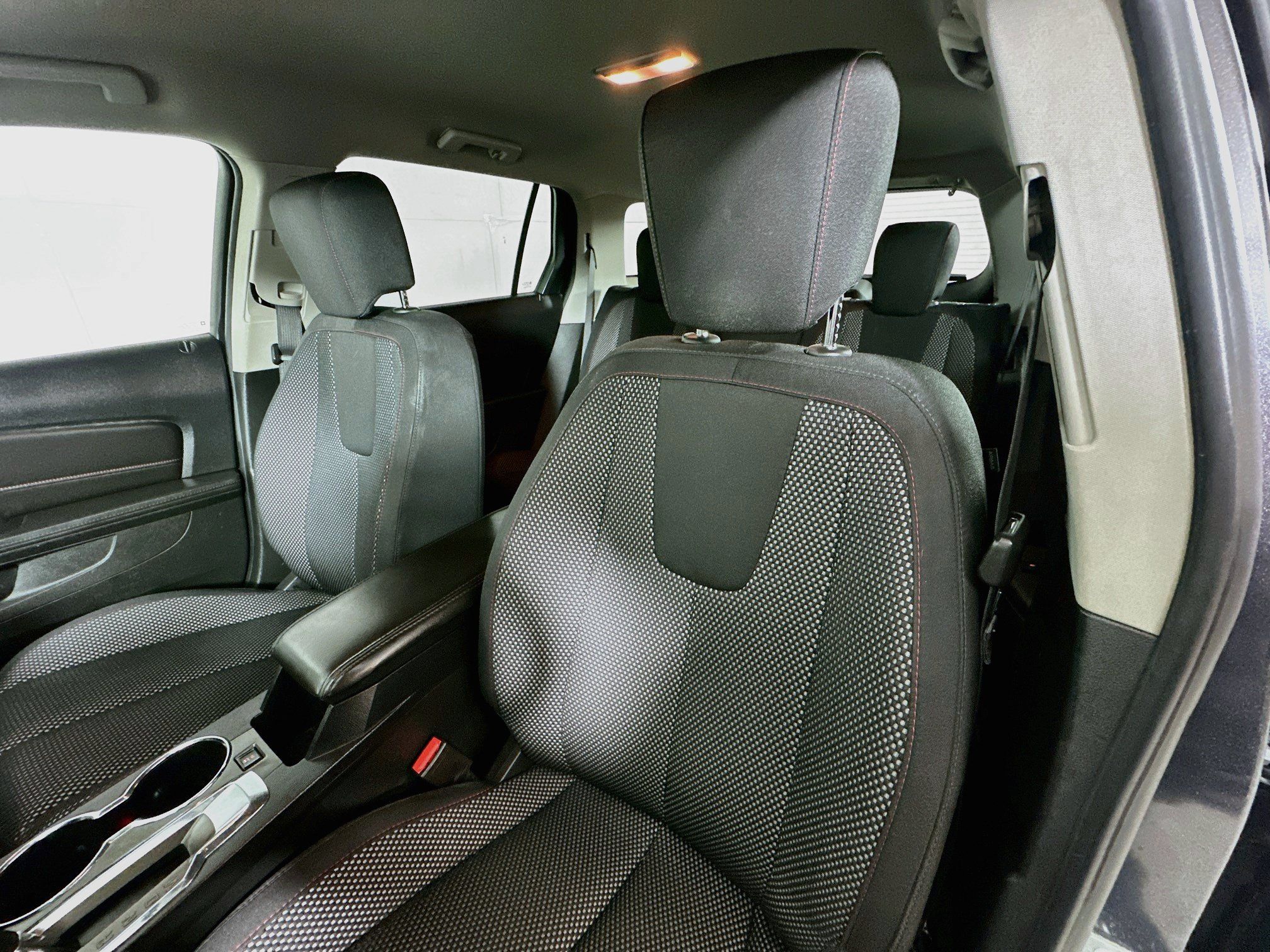 Used 2016 GMC Terrain SLE FWD image 19