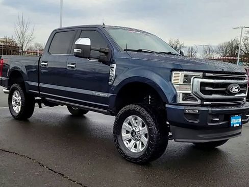 Used 2020 Ford F250 Platinum w/ FX4 Off-Road Package image 2
