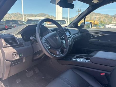 Certified 2025 Honda Ridgeline TrailSport image 11