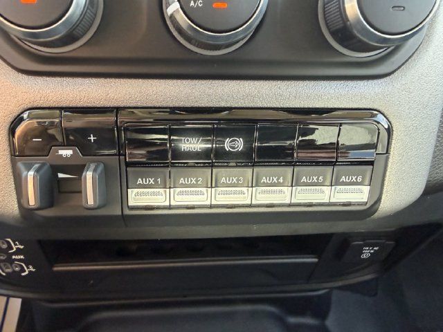 Used 2020 RAM 2500 Tradesman AWD/4WD image 23