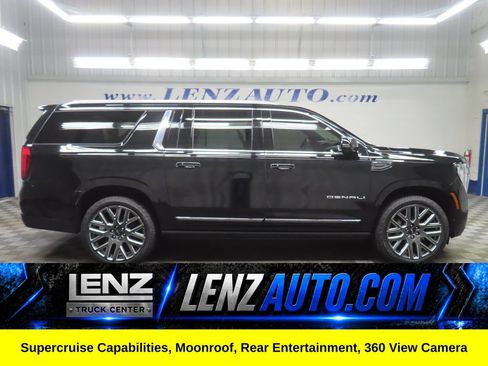 Used 2025 GMC Yukon XL Denali Ultimate AWD/4WD image 1