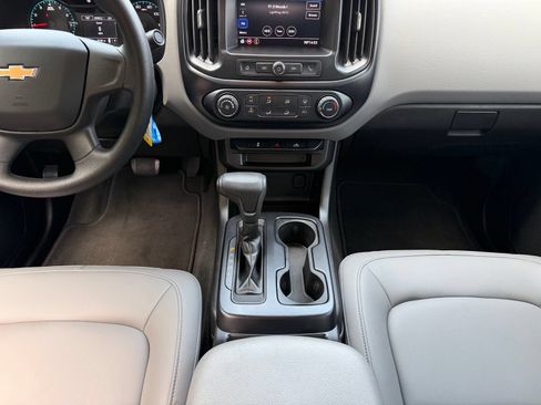 Used 2021 Chevrolet Colorado W/T RWD image 17