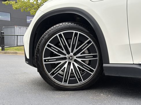 Used 2023 Mercedes-Benz EQE 350+ SUV w/ AMG Line Exterior Package image 12