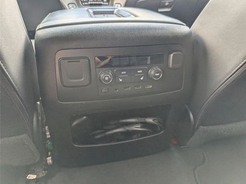 Used 2019 GMC Yukon SLT w/ Open Road Package image 22