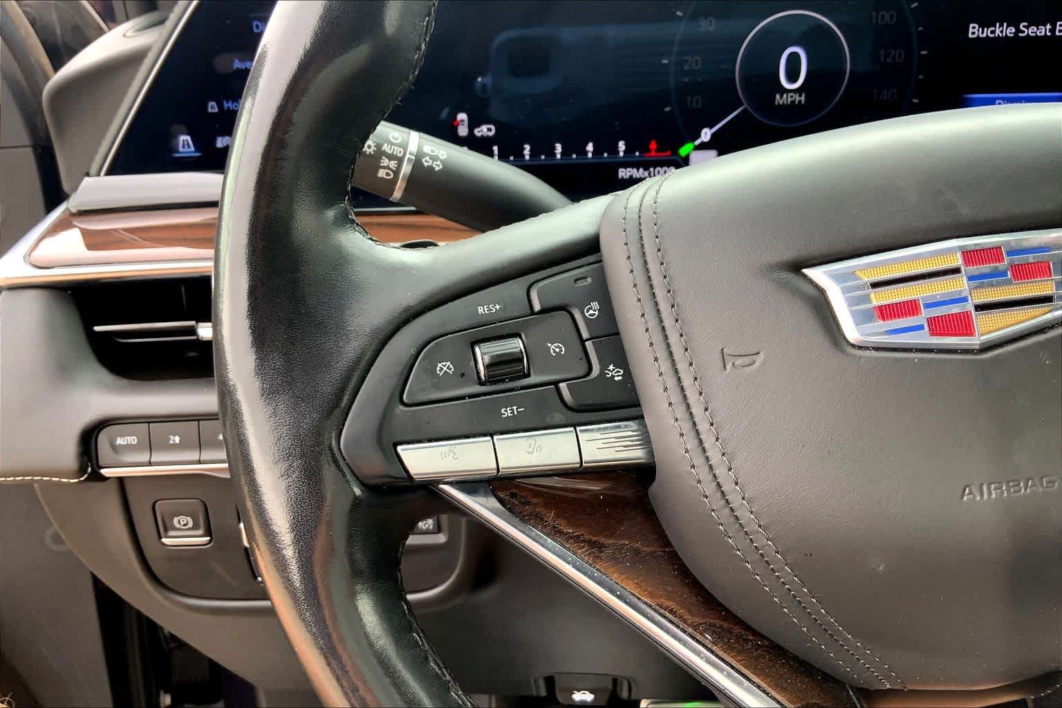 Used 2022 Cadillac Escalade Sport Platinum w/ Heavy-Duty Trailer Package AWD/4WD image 24