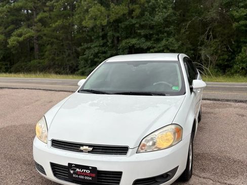 Used 2010 Chevrolet Impala LT image 1