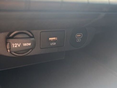 Used 2024 Hyundai Elantra SEL FWD image 24