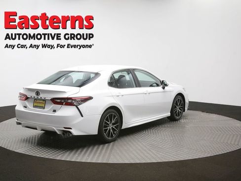 Used 2024 Toyota Camry SE AWD/4WD image 39