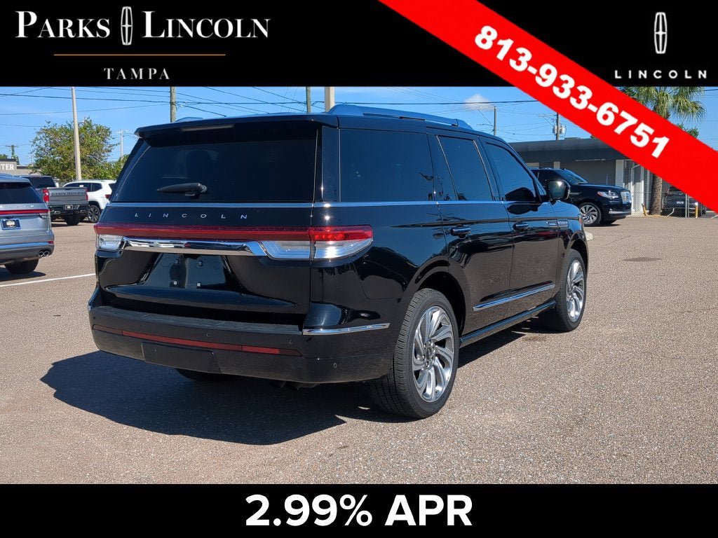 Certified 2024 Lincoln Navigator Reserve AWD/4WD image 4