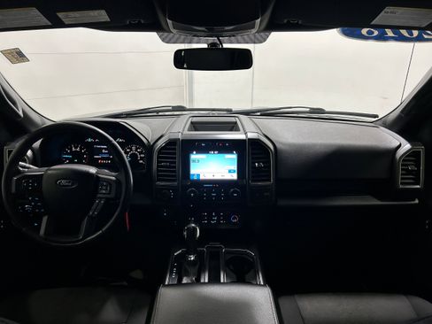 Used 2018 Ford F150 XLT w/ Equipment Group 302A Luxury AWD/4WD image 14