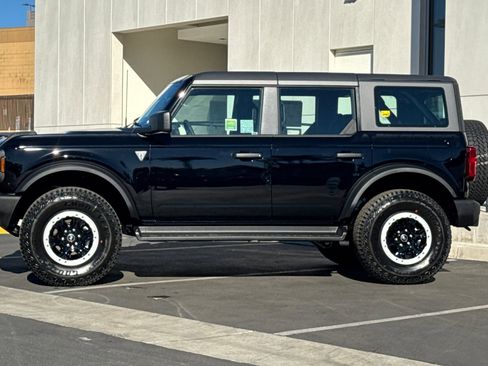 New 2025 Ford Bronco Base w/ Sasquatch Package image 6