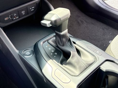 New 2026 Kia K4 LXS image 10