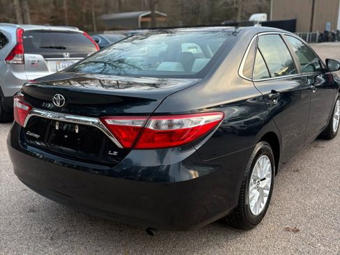 Used 2017 Toyota Camry XLE image 7