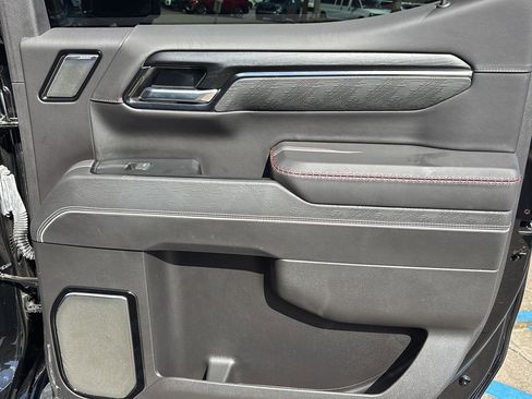 Used 2024 GMC Sierra 1500 AT4X image 21