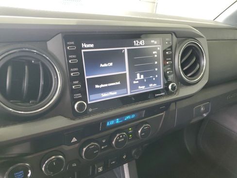 Used 2021 Toyota Tacoma TRD Sport AWD/4WD image 27