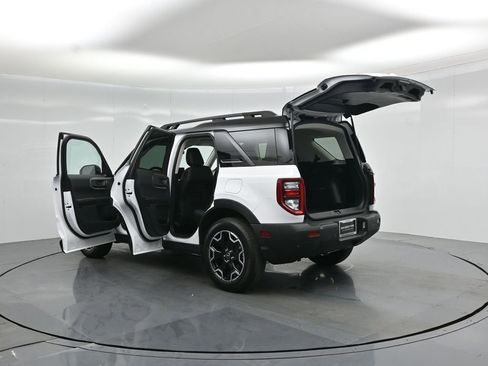 Used 2025 Ford Bronco Sport Outer Banks w/ Outer Banks Tech Package+ AWD/4WD image 36