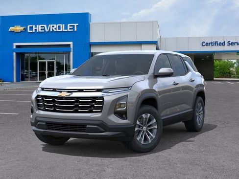New 2026 Chevrolet Equinox LT w/ Safety and Technology Package FWD image 6