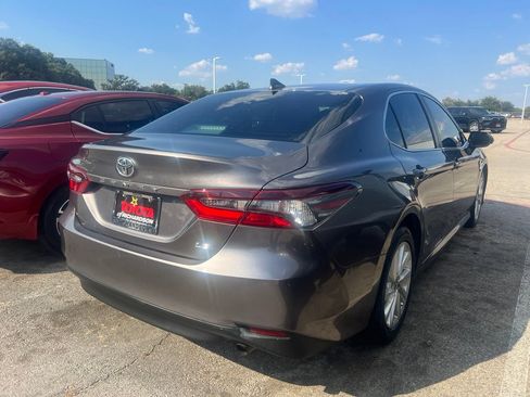 Used 2024 Toyota Camry LE FWD image 4
