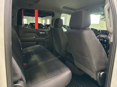 Used 2022 Chevrolet Silverado 1500 Custom AWD/4WD image 38
