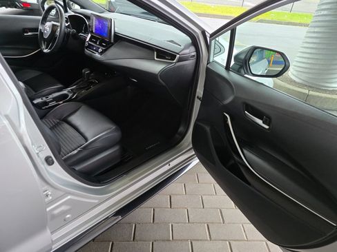 Used 2024 Toyota Corolla XSE FWD image 12
