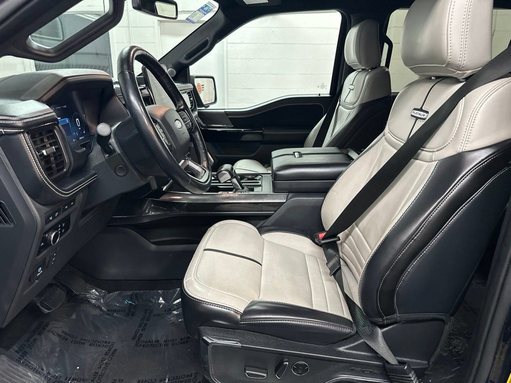 Used 2024 Ford F150 Lightning Platinum AWD/4WD image 20