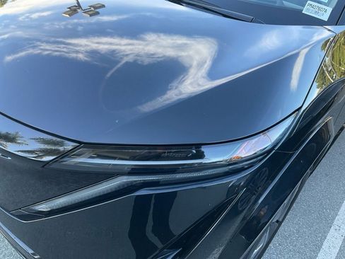 Used 2023 Nissan Ariya FWD image 32