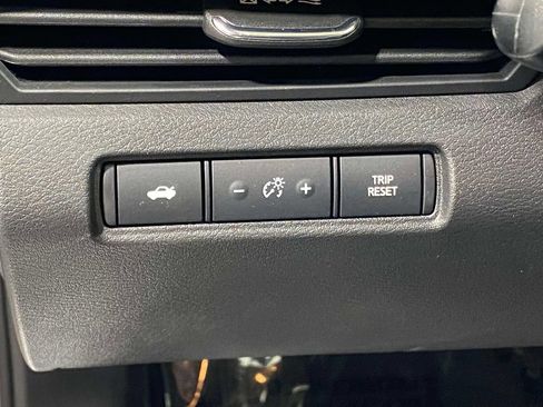 Used 2023 Nissan Altima 2.5 SR FWD image 19
