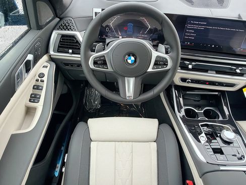 New 2027 BMW X7 xDrive40i w/ Executive Package AWD/4WD image 17