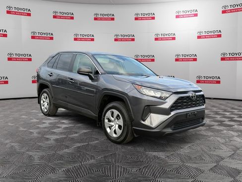 Used 2022 Toyota RAV4 LE image 1