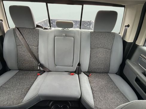 Used 2019 RAM 1500 Big Horn RWD image 19