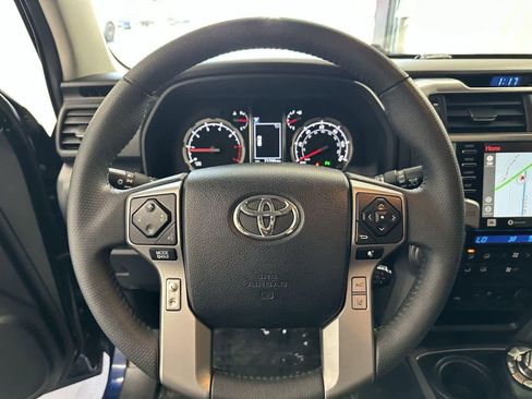 Used 2020 Toyota 4Runner Limited image 15