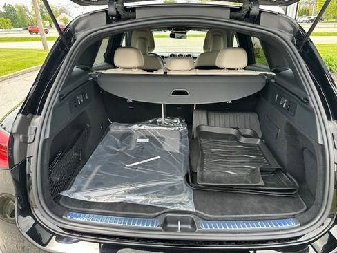 Used 2026 Mercedes-Benz GLC 300 4MATIC image 34