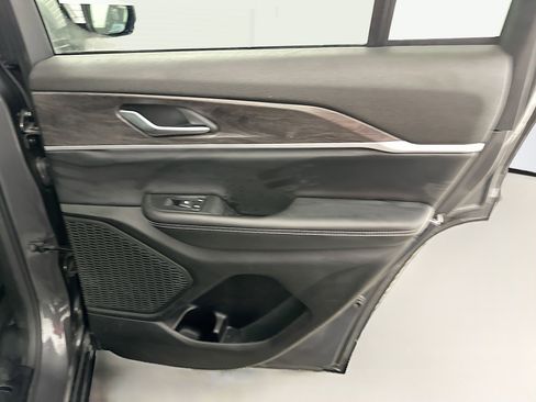 Used 2023 Jeep Grand Cherokee Limited w/ Trailer Tow Prep Group (B) image 32