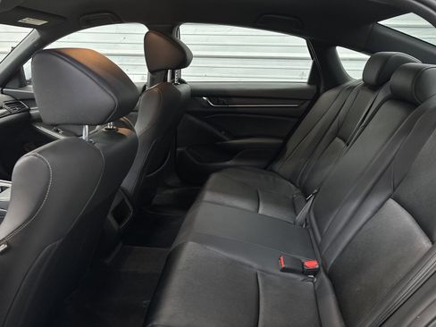 Used 2018 Honda Accord Sport image 20