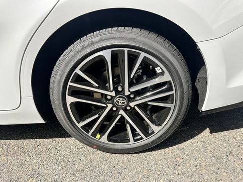 New 2026 Toyota Camry XLE AWD/4WD image 12