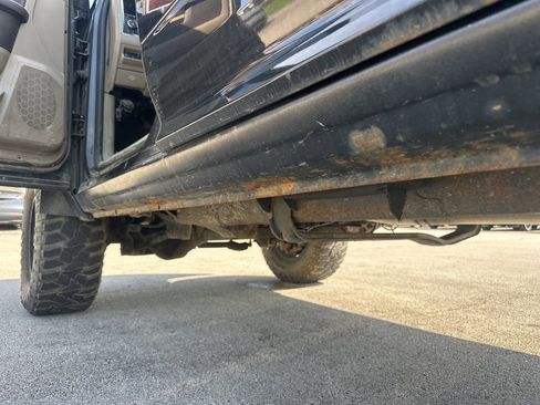 Used 2011 RAM 2500 Laramie w/ Protection Group image 20