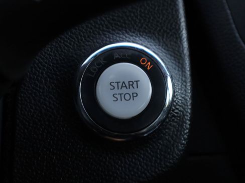 Used 2010 INFINITI G37 x Sedan w/ Premium Pkg AWD/4WD image 33