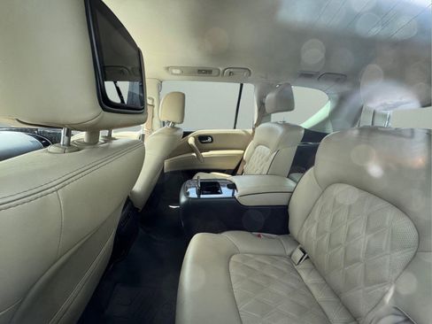 Used 2023 Nissan Armada Platinum w/ Captain's Chairs Package AWD/4WD image 5